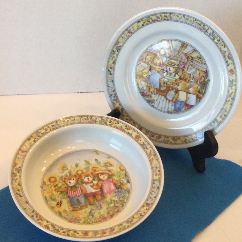 Royal Worcester “Wooster Bear” child’s set bowl and plate